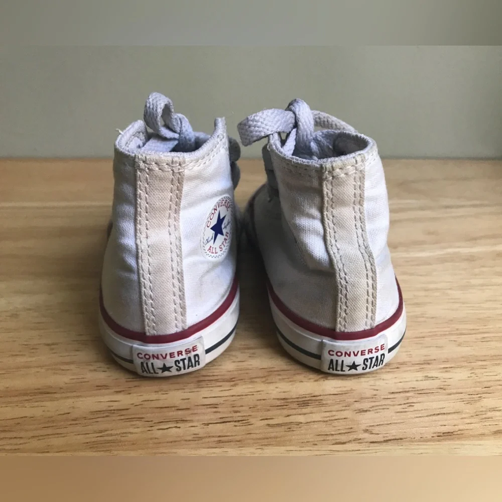 Converse All-Star Chuck Taylor High-Tops White Size: US Toddler 5 EUR 21 CM 12.5
